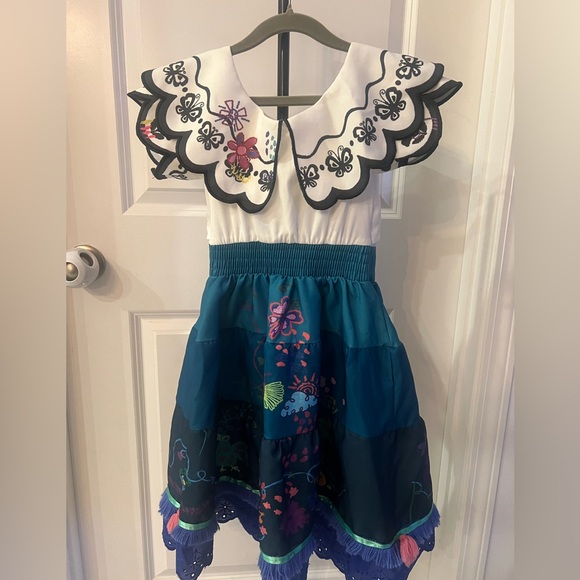 Mirabel Costume for Kids - Picture 3 of 3